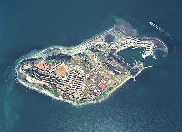 800px-Ike-Shima_Island_Nagasaki_City_Aerial_Photograph