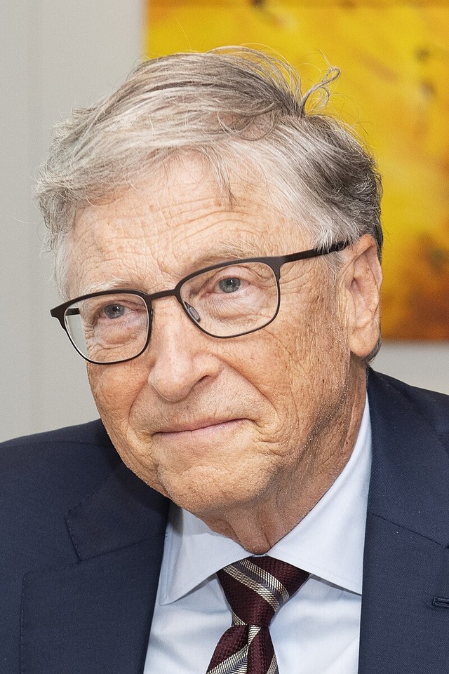 Bill_Gates_-_2023_-_P062021-967902_(cropped)